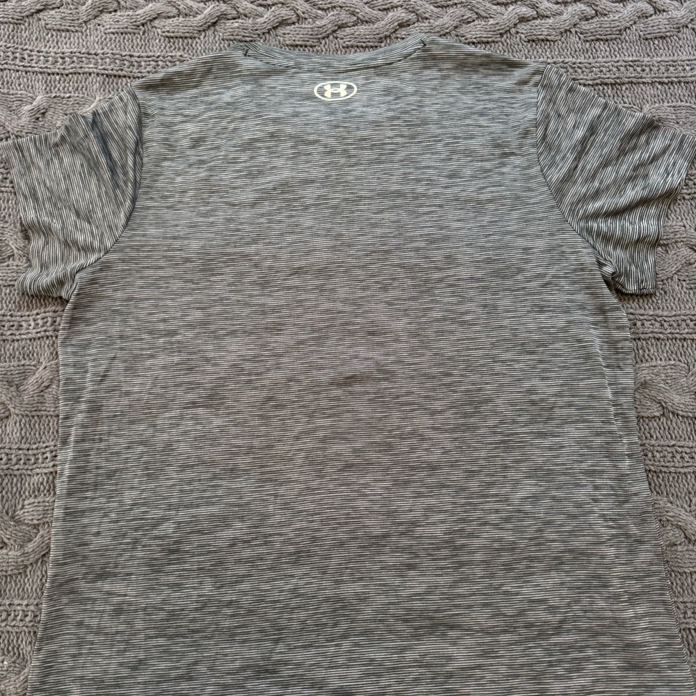 Under Armour Women's Black/Gray Tee XL - Picture 7 of 9